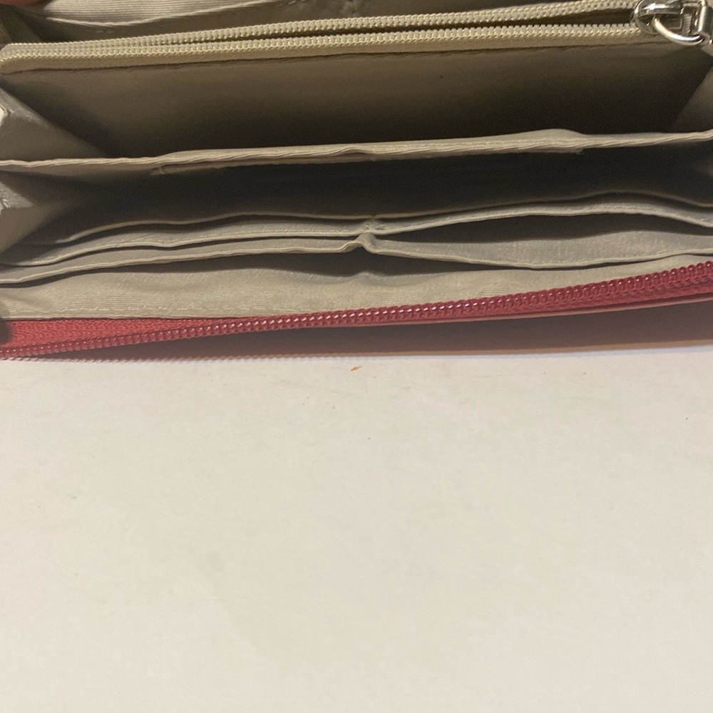 HOBO Cherry leather Zip Around - Picture 3 of 8